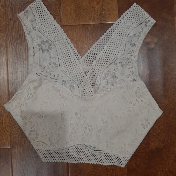 Beautiful boho lace bralette - Picture 5 of 15